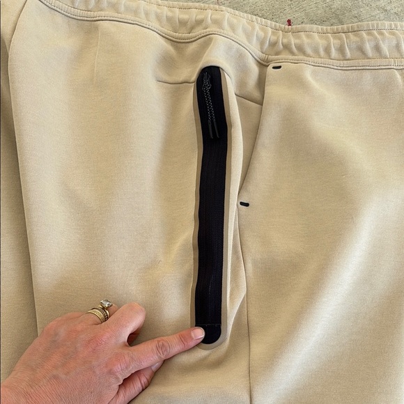 Nike Tan Athletic Shorts with Elastic Waistband - Picture 6 of 8